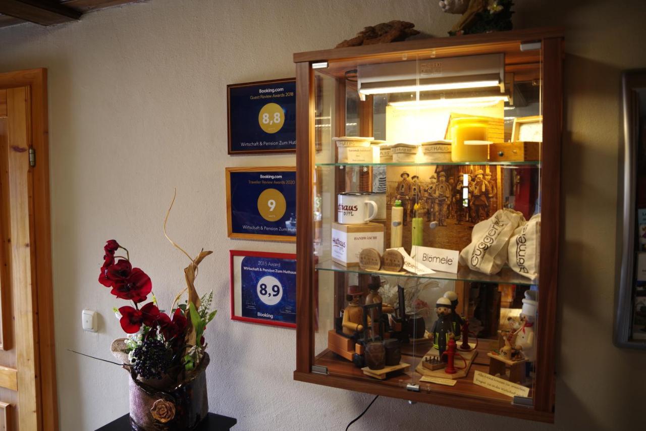 Wirtschaft & Pension Zum Huthaus Шнееберг Екстериор снимка
